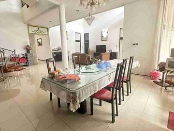 Dijual Rumah Raya Satelit Surabaya Barat