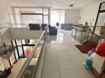 Dijual Rumah Raya Satelit Surabaya Barat