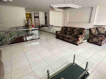 Dijual Rumah Raya Satelit Surabaya Barat