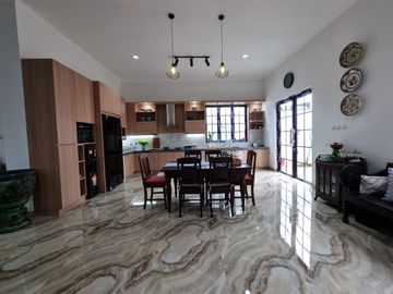 Di Sewakan Rumah 770m FULLY FURNISHED di PENGASINAN DEPOK