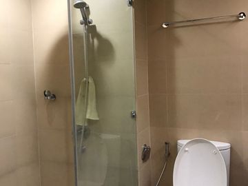 Two Bedroom Facing Inner Complex in One Serendra East Tower For Rent