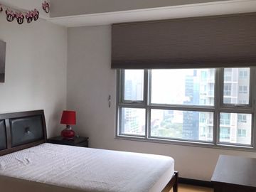 Two Bedroom Facing Inner Complex in One Serendra East Tower For Rent