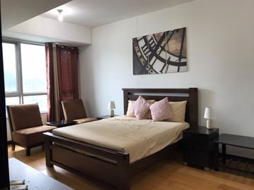 Two Bedroom Facing Inner Complex in One Serendra East Tower For Rent