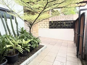Dijual Rumah Siap Huni + Ev Charger Dekat Stan dan Stasiun di Jurang Mangu Permai
