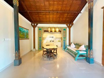 KBP0983 villa with joglo design in sanur