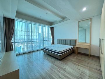 Disewakan Apartemen St. Moritz New Presidential 3BR Private Lift