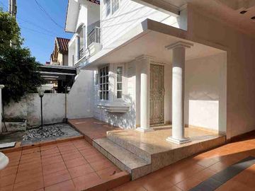rumah siap huni kemang pratama 3 bekasi