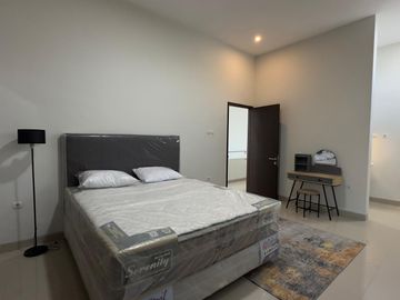 Hanya 10 Menit Dari Kampus UGM Jogja Rumah 2 Lantai Sudah Full Furnish Siap Huni!