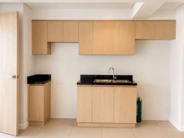 One Bedroom 1BR Condo Unit For Sale in Gentry Residences | 10451
