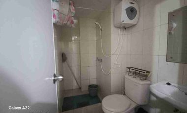 Disewakan apartemen full furnish di springlake Summarecon bekasi