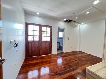 For Sale 4 Storey Modern Compound Type Townhouse in Pinyahan, Q.C. KSA 22M