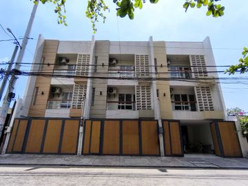 For Sale 3 Storey Modern Townhouse in Bahay Toro Project 8, Q.C. KSA  21M