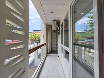 For Sale 3 Storey Modern Townhouse in Bahay Toro Project 8, Q.C. KSA  21M