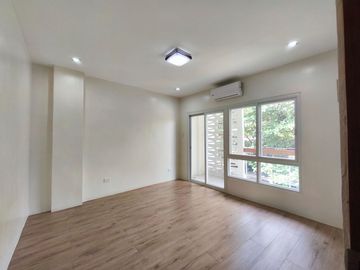 For Sale 3 Storey Modern Townhouse in Bahay Toro Project 8, Q.C. KSA  21M