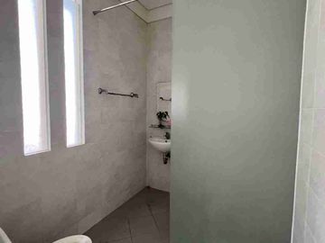 rumah royal residence wiyung dekat pakuwon indah citraland graha family