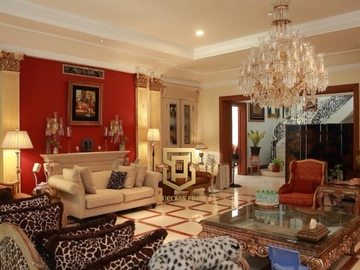 For Sell! Rumah Mewah Hook Area Menteng Jakarta Pusat 5BR Semi Furnished Siap Huni