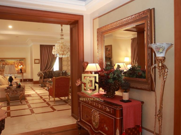 For Sell! Rumah Mewah Hook Area Menteng Jakarta Pusat 5BR Semi Furnished Siap Huni