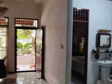 DIJUAL RUMAH DIPASAR MINGGU JAKARTA SELATAN