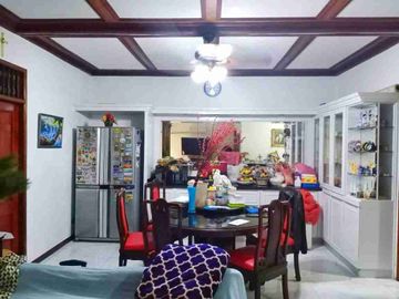 DIJUAL RUMAH DIPASAR MINGGU JAKARTA SELATAN
