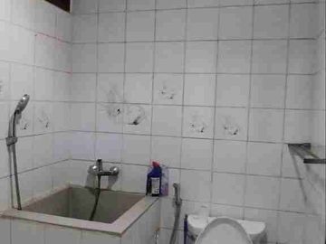 DIJUAL RUMAH DIPASAR MINGGU JAKARTA SELATAN
