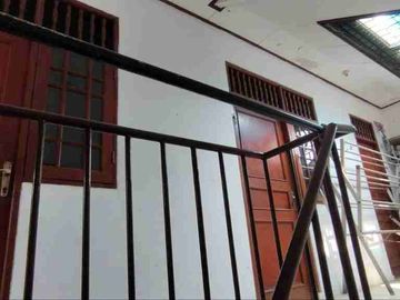 DIJUAL RUMAH DIPASAR MINGGU JAKARTA SELATAN