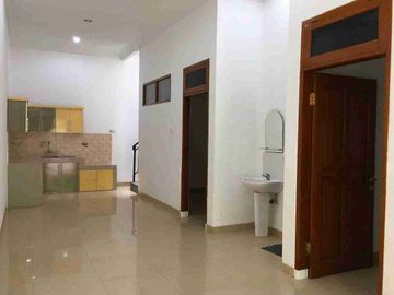 DISEWAKAN RUMAH SUNTER SACNA