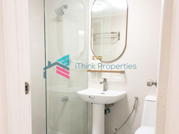 Newly Renovated 2BR Condo – Elizabeth Place, Salcedo Village, Makati