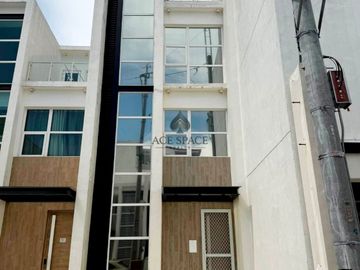 For Rent: Fully-furnished 4 Bedroom with own bathroom each, M Residences, Acacia Estates, Taguig