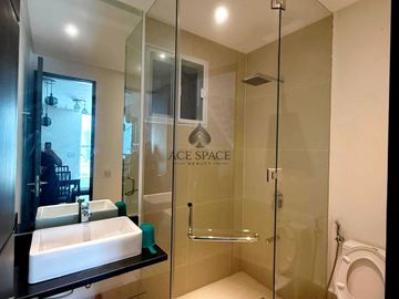 For Rent: Fully-furnished 4 Bedroom with own bathroom each, M Residences, Acacia Estates, Taguig