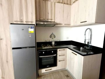 For Rent: Fully-furnished 4 Bedroom with own bathroom each, M Residences, Acacia Estates, Taguig