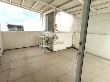 For Rent: Fully-furnished 4 Bedroom with own bathroom each, M Residences, Acacia Estates, Taguig