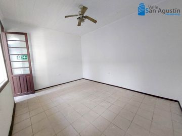 LOCAL 6 ORIENTE, 2 Y 3 NORTE - TALCA
