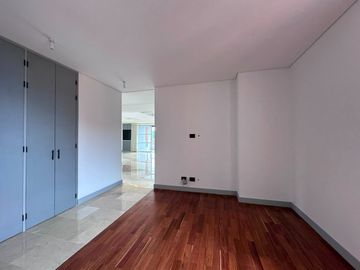 Apartamento en Arriendo en La Calera, Poblado Medellín Antioquia