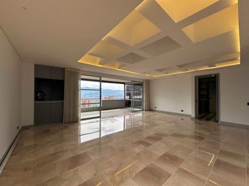 Apartamento en Arriendo en La Calera, Poblado Medellín Antioquia