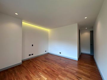 Apartamento en Arriendo en La Calera, Poblado Medellín Antioquia