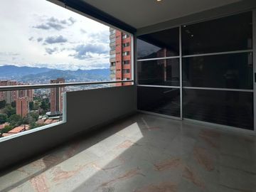 Apartamento en Arriendo en La Calera, Poblado Medellín Antioquia