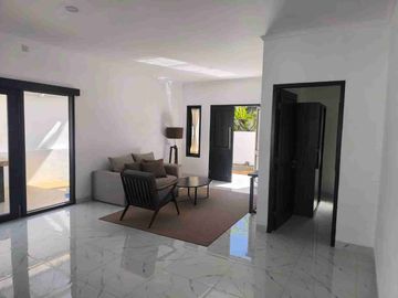 Disewa Rumah Semi Villa Aesthetic