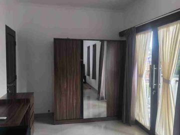 Disewa Rumah Semi Villa Aesthetic