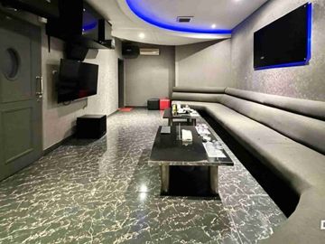 KARAOKE DI MELAWAI JUAL DI BAWAH HARGA PASARAN.INVESTASI MENGUNTUNGKAN