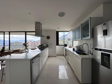 Apartamento Amoblado en Arriendo en San Lucas, Poblado Medellín Antioquia