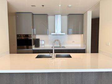 BRAND NEW UNIT IN PARK CENTRAL SOUTH TOWER, MAKATI