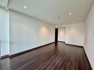 BRAND NEW UNIT IN PARK CENTRAL SOUTH TOWER, MAKATI