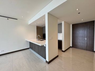 BRAND NEW UNIT IN PARK CENTRAL SOUTH TOWER, MAKATI