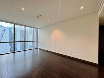BRAND NEW UNIT IN PARK CENTRAL SOUTH TOWER, MAKATI