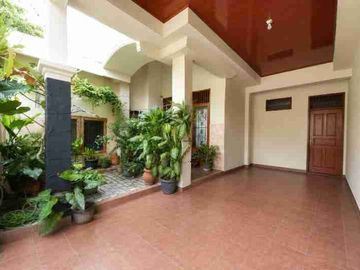Dijual rumah model klasik modern di phr, bebas banjir dekat Summarecon kota Bekasi