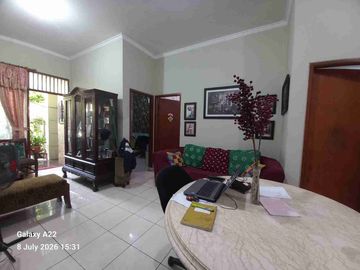 Dijual rumah model klasik modern di phr, bebas banjir dekat Summarecon kota Bekasi