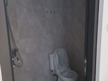 DISEWAKAN RUMAH BARU TKI 5 TAMAN KOPO GARDENVILLE