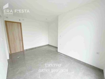 Disewakan Rumah Baru 3 Lantai Lavon Swan City Harga Termurah