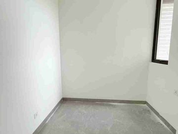 Disewakan Rumah Baru 3 Lantai Lavon Swan City Harga Termurah
