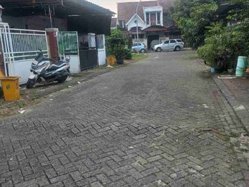 Disewakan rumah bundaran terdepan citra raya Tangerang